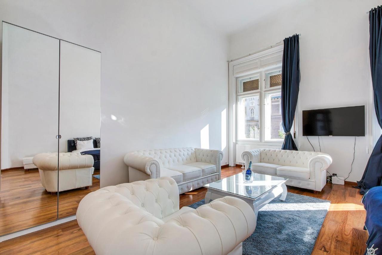 Royale Apartment Budapest Bagian luar foto