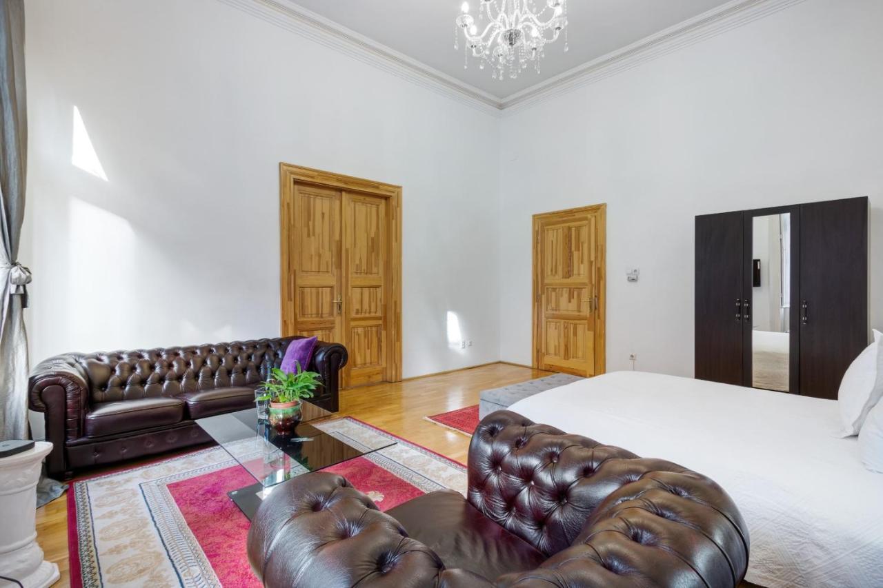 Royale Apartment Budapest Bagian luar foto