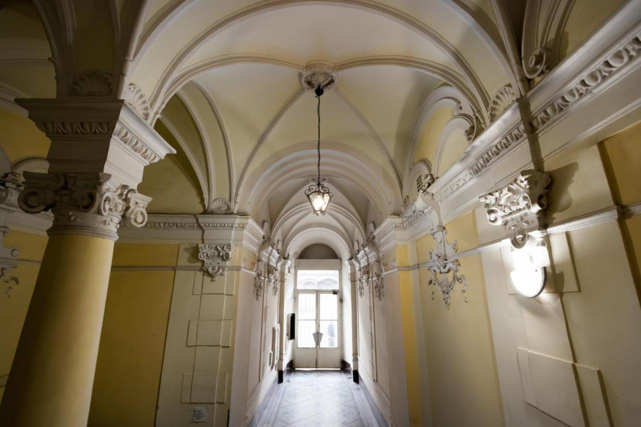 Royale Apartment Budapest Bagian luar foto